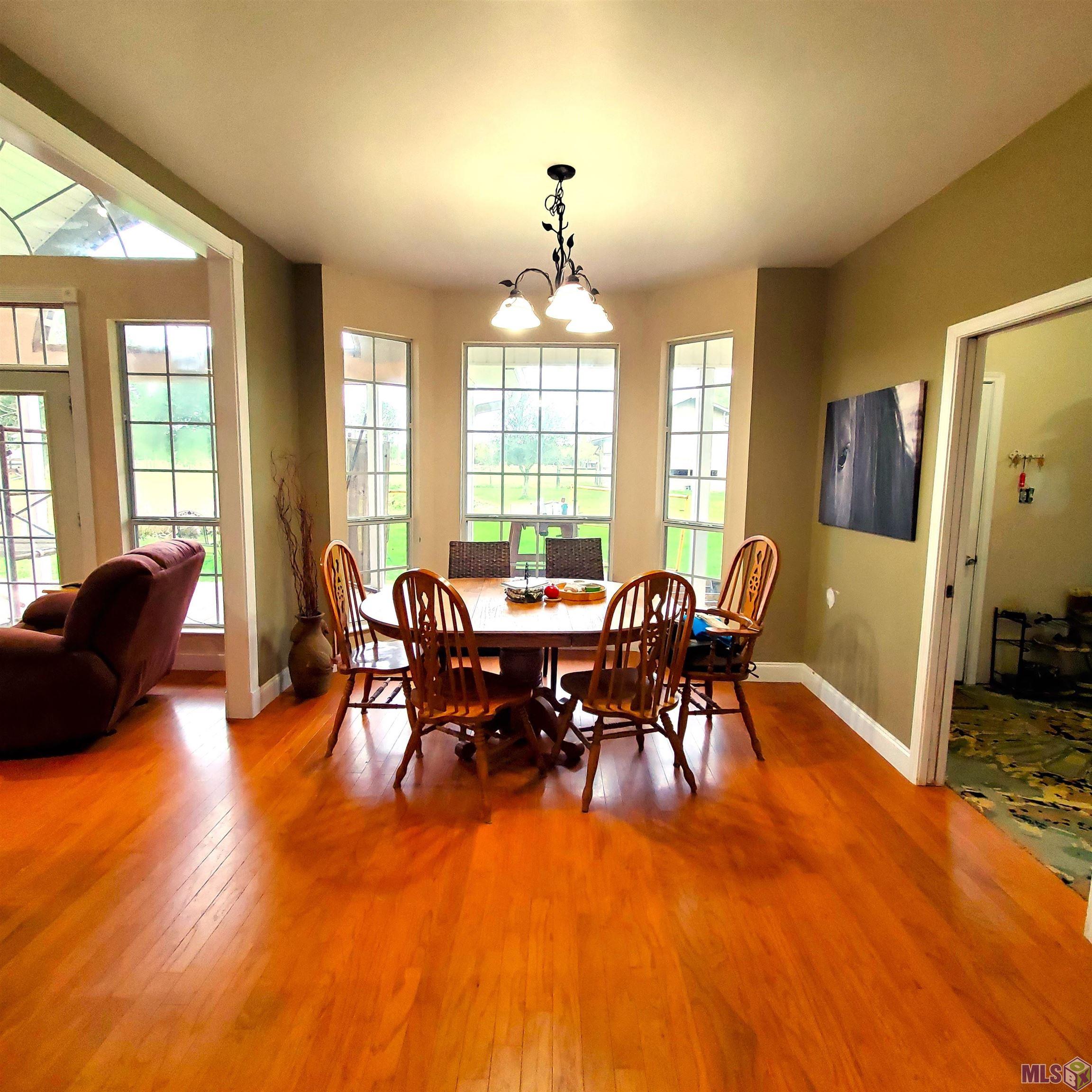 28243 Greenwell Springs Road Greenwell Springs, LA 70739 - Photo 17 of 40 Dining Area