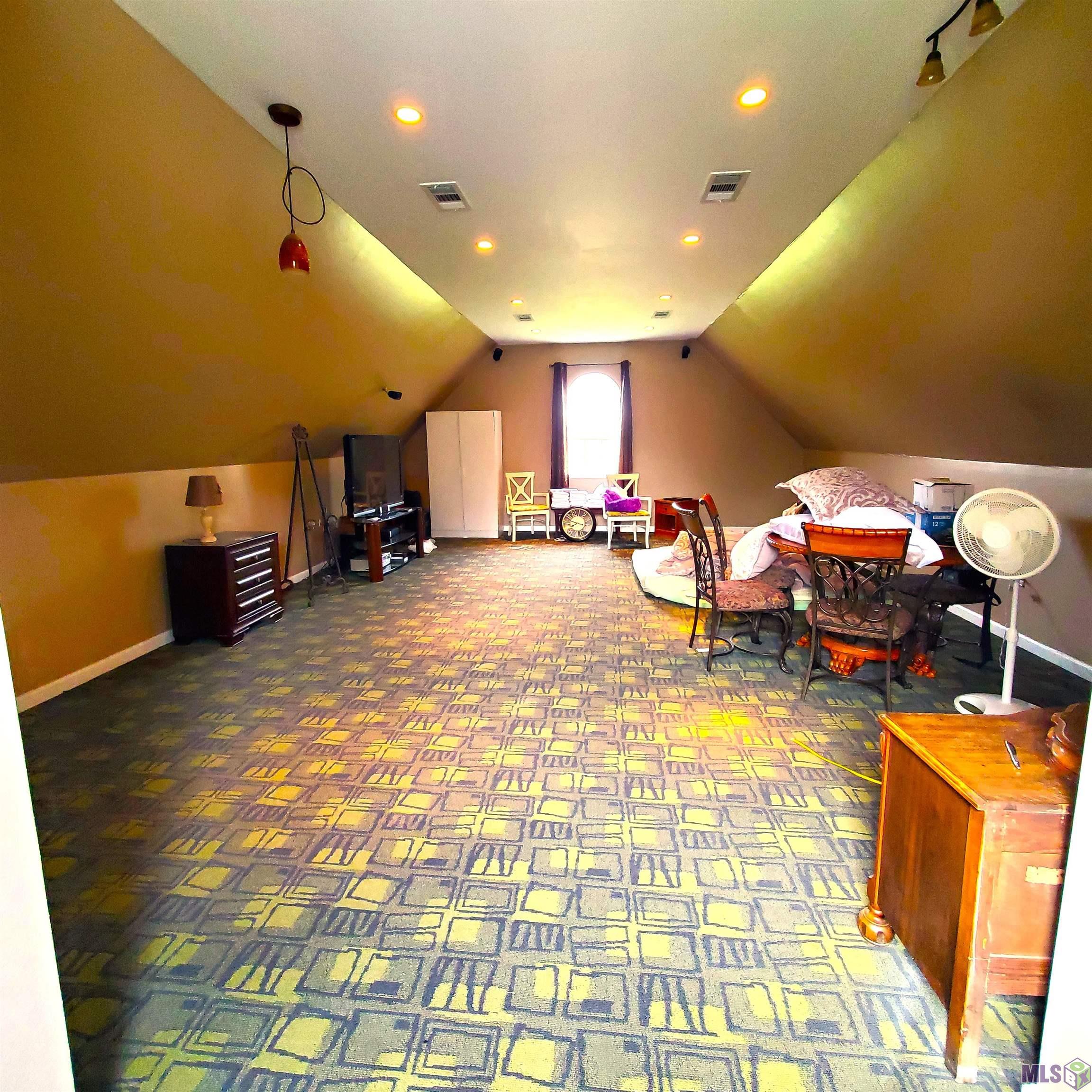 28243 Greenwell Springs Road Greenwell Springs, LA 70739 - Photo 27 of 40 Bonus Room