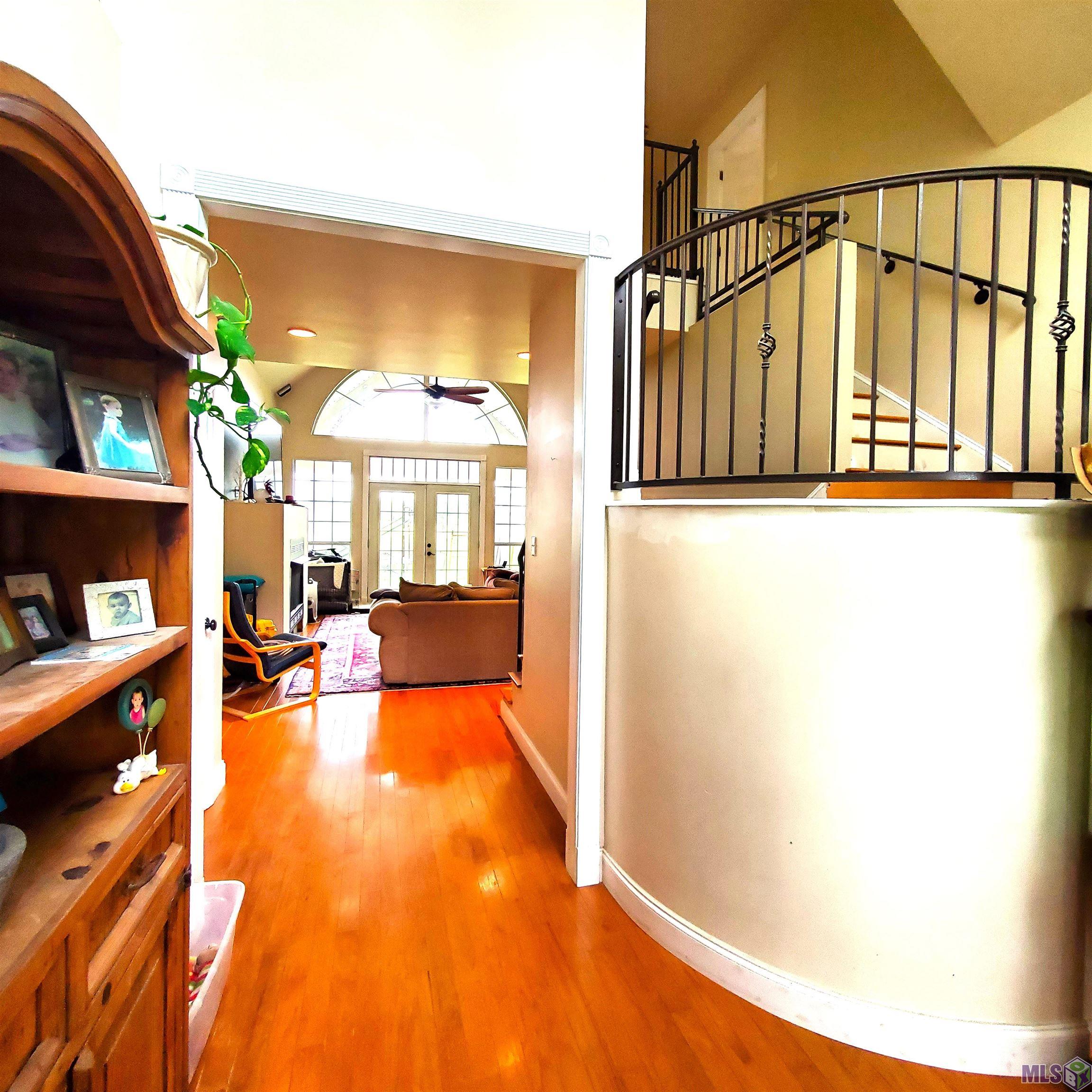 28243 Greenwell Springs Road Greenwell Springs, LA 70739 - Photo 9 of 40 Foyer