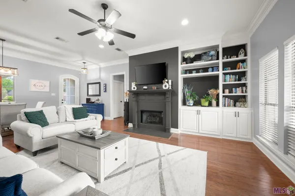 $273,500 | 12396 Dutchtown Villa Drive, Geismar, LA 70734