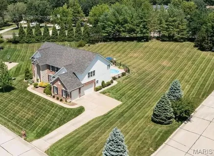 $1,250,000 | 371 Galahad Court, Weldon Spring, MO 63304