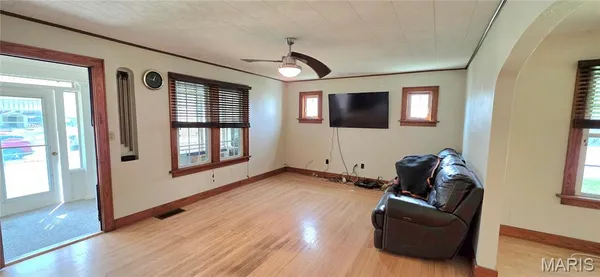 $225,000 | 901 East Main Street, Steeleville, IL 62288