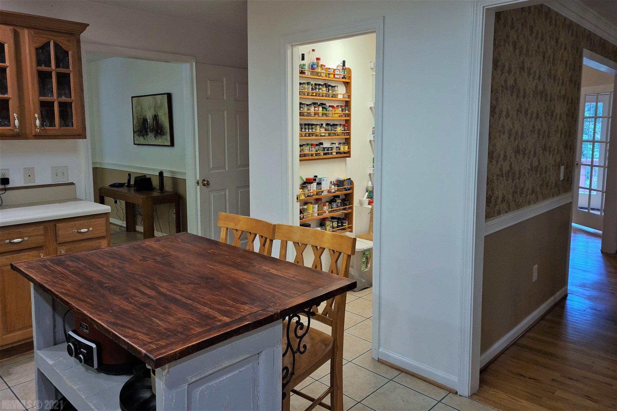 4571 Rhea Ridge Drive Blacksburg, VA 24060 - Photo 18 of 71 Gallery Image 18