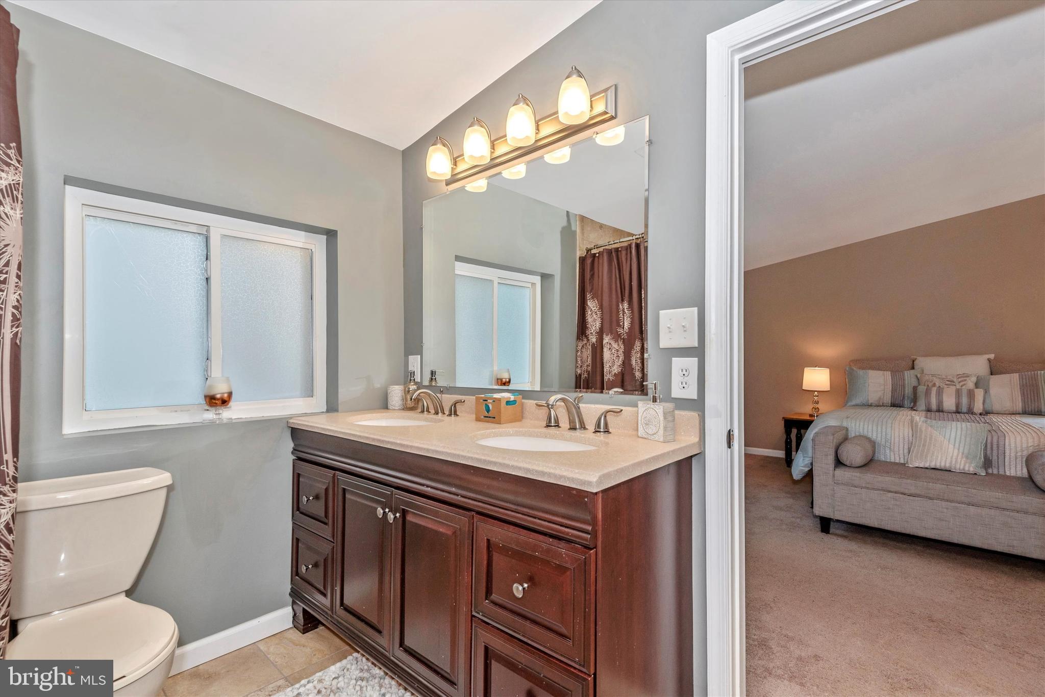 912 Dryden Court Silver Spring, MD 20901 - Photo 17 of 36 Master Bathroom