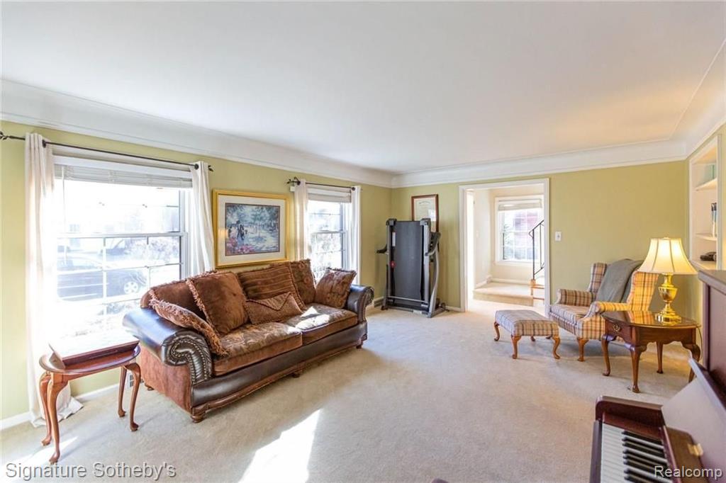 353 McMillan Road Grosse Pointe Farms, MI 48236 - Photo 18 of 27