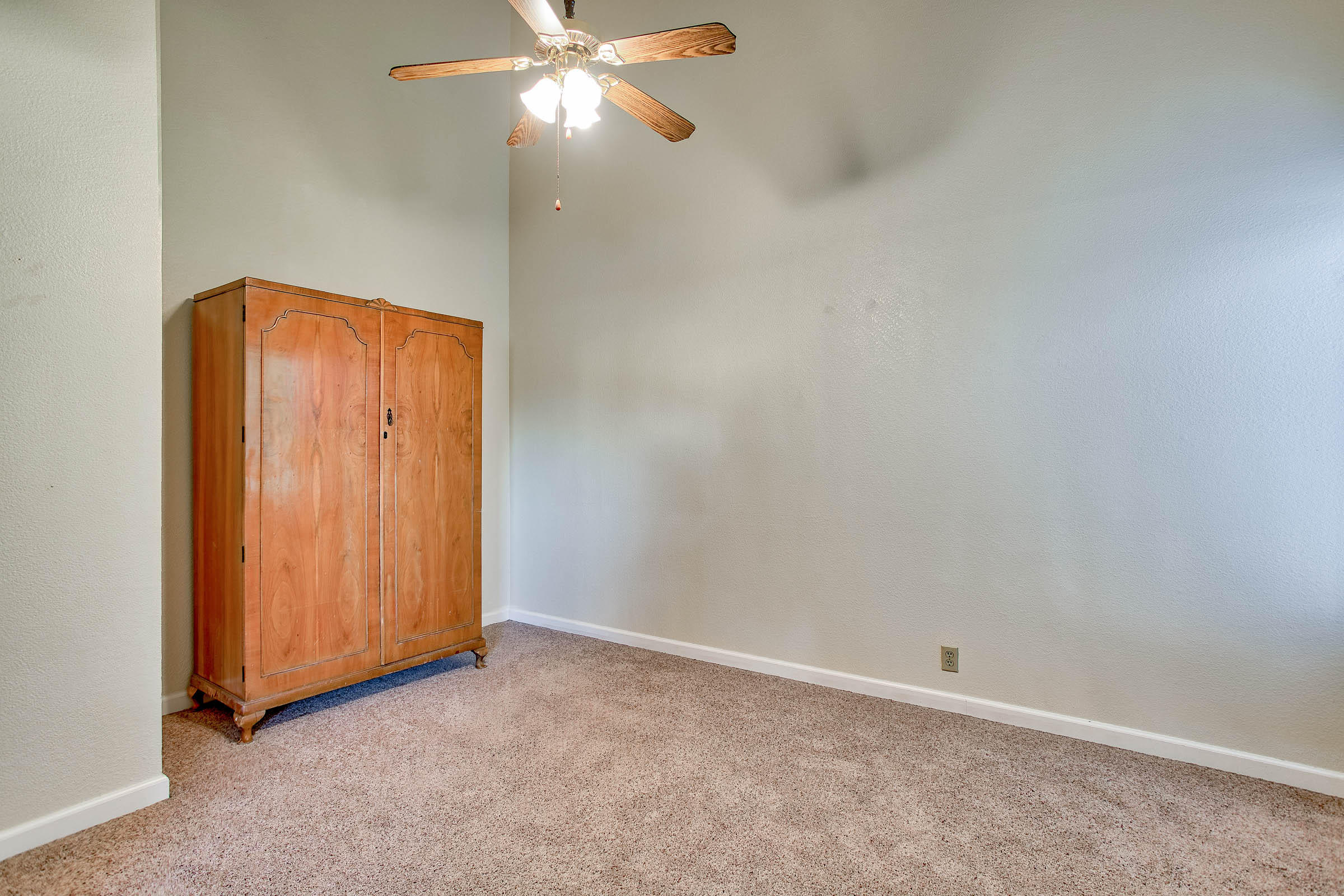 466 Ridgecrest Trail, Unit 237 Redding, CA 96003 - Photo 15 of 22 Bedroom