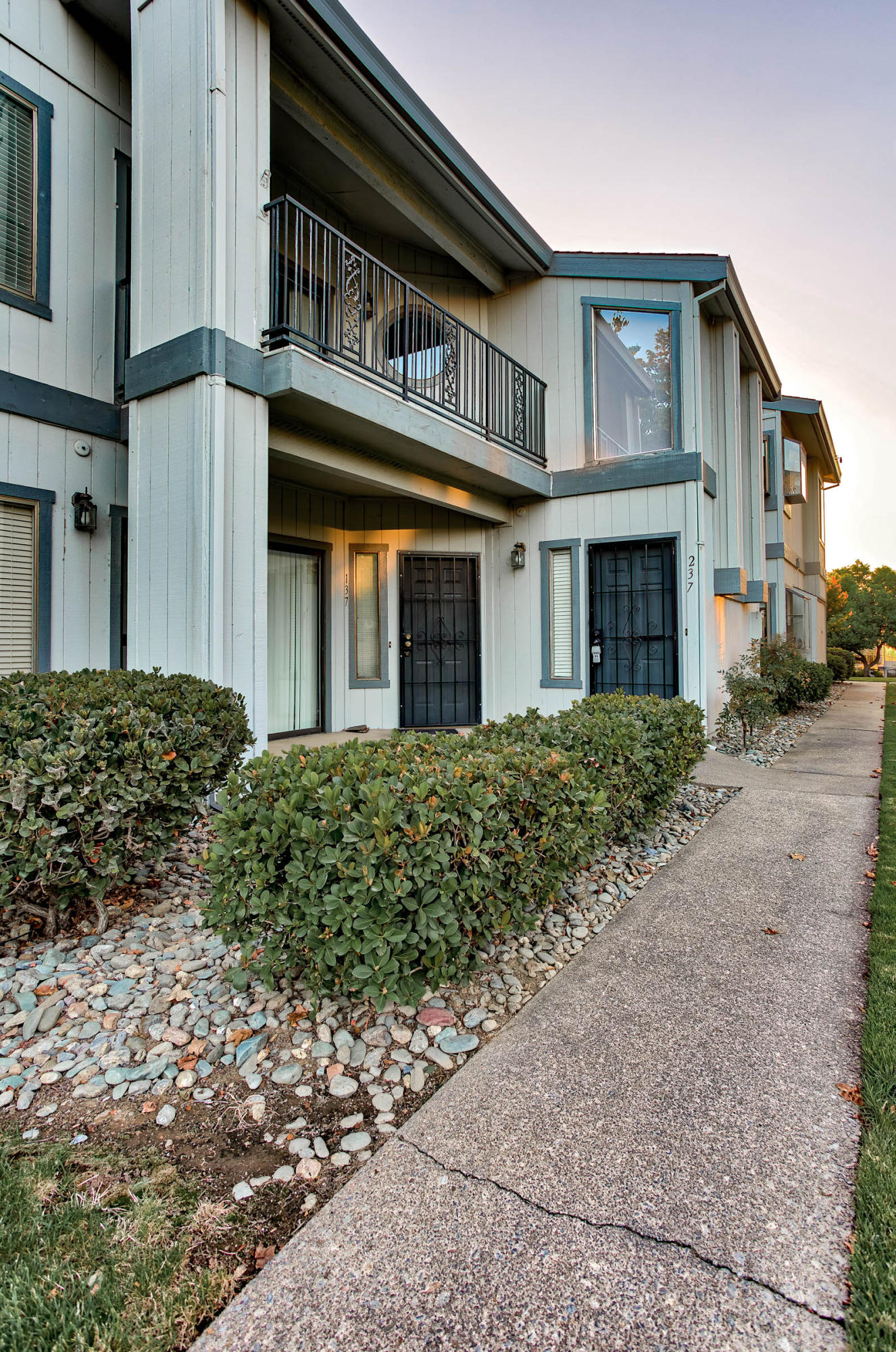 466 Ridgecrest Trail, Unit 237 Redding, CA 96003 - Photo 22 of 22 Front of unit