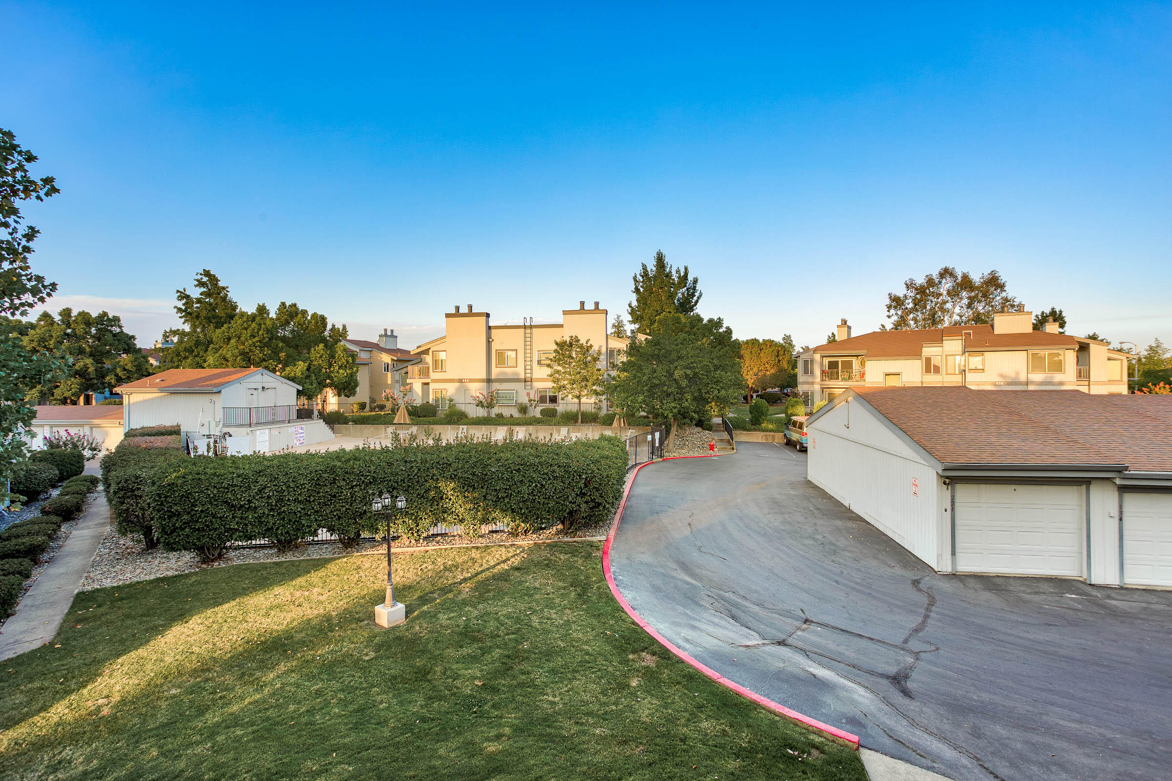466 Ridgecrest Trail, Unit 237 Redding, CA 96003 - Photo 3 of 22 View of pool from balony