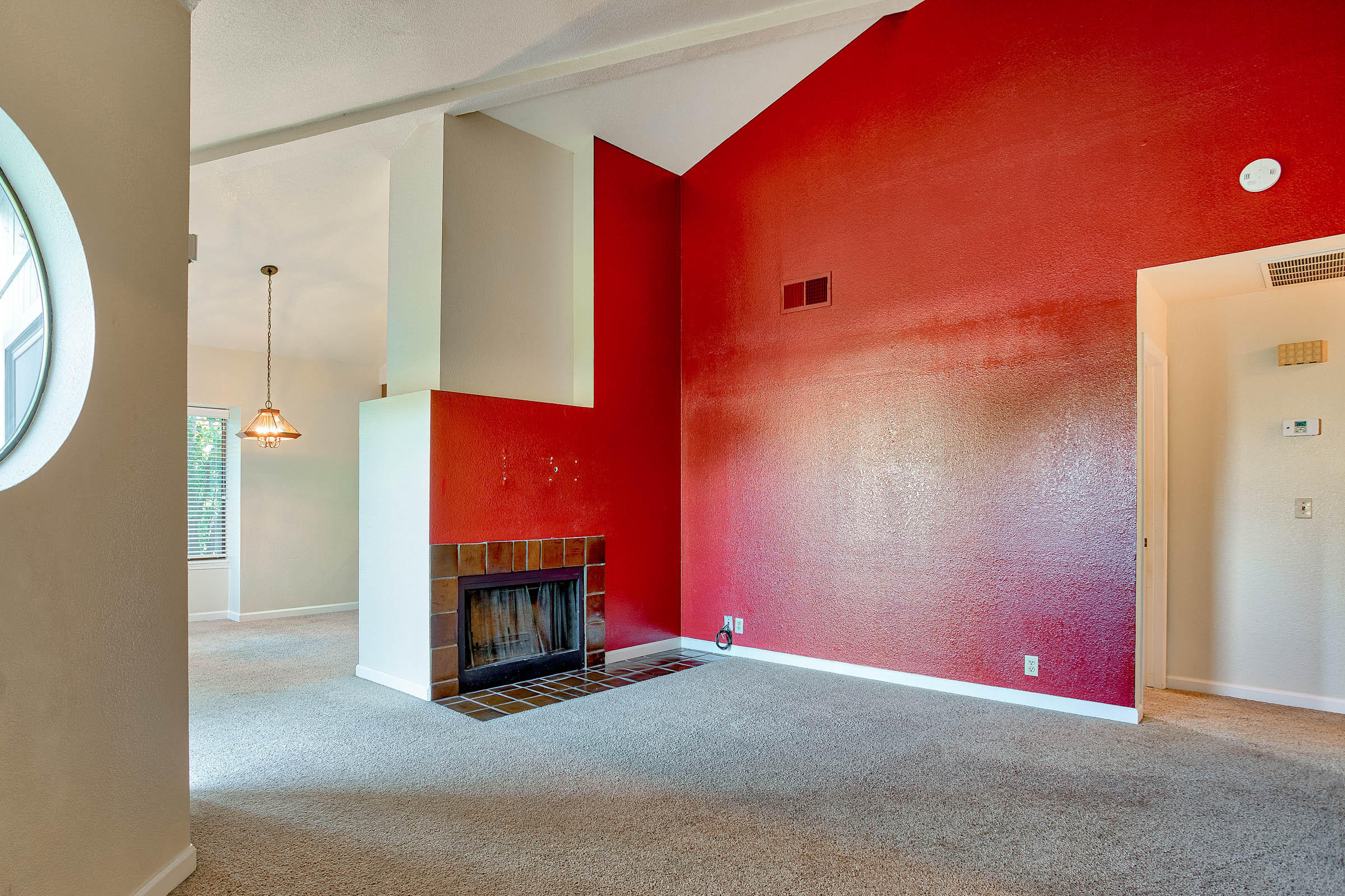 466 Ridgecrest Trail, Unit 237 Redding, CA 96003 - Photo 5 of 22 Living room