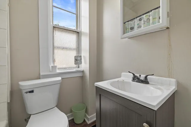 $295,000 | 1220 North Wisconsin Street, Racine, WI 53402