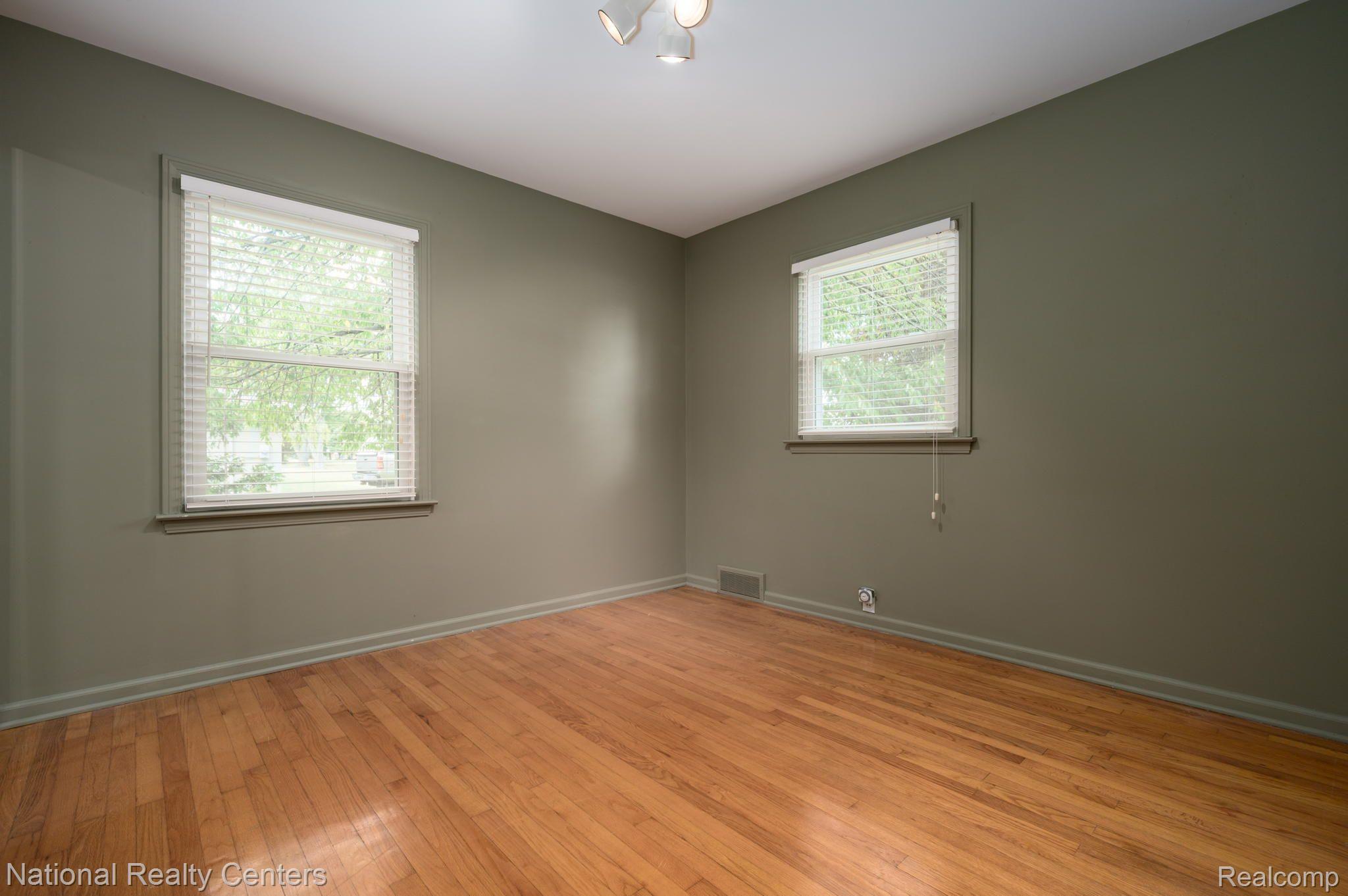 4069 Yankee Road St. Clair, MI 48079 - Photo 28 of 44 Bedroom #3