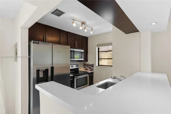 $2,200 | 6316 Southwest 136th Court, Unit 209G, Miami, FL 33183