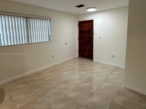 $2,200 | 6316 Southwest 136th Court, Unit 209G, Miami, FL 33183