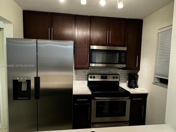 $2,200 | 6316 Southwest 136th Court, Unit 209G, Miami, FL 33183