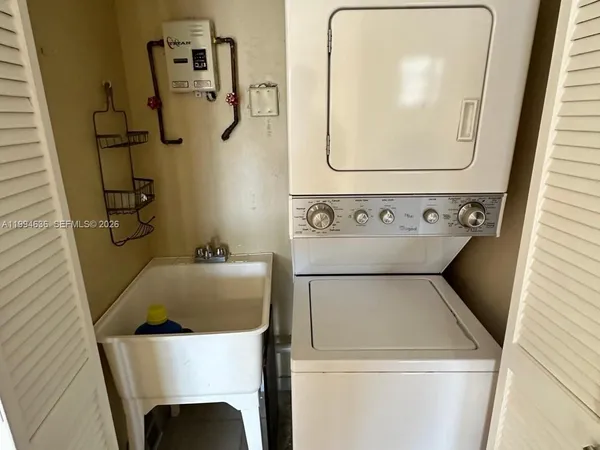 $2,200 | 6316 Southwest 136th Court, Unit 209G, Miami, FL 33183