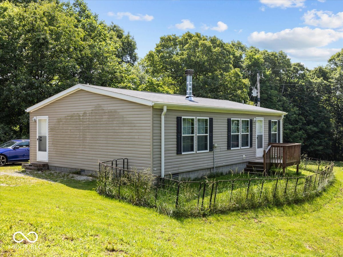 19230 Stacy Road Metamora, IN 47030 - Photo 2 of 24 Gallery Image 2