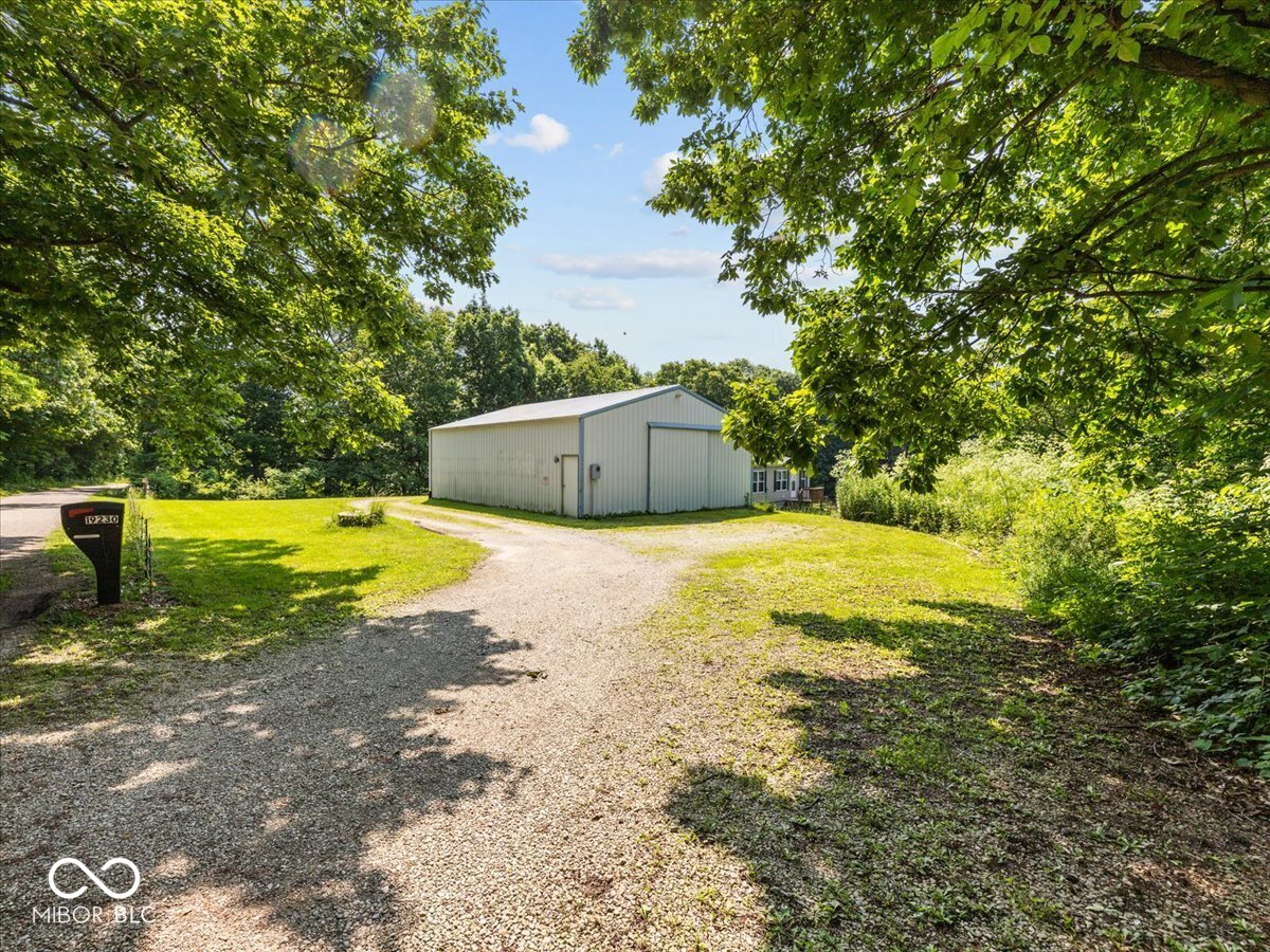 19230 Stacy Road Metamora, IN 47030 - Photo 4 of 24 Gallery Image 4
