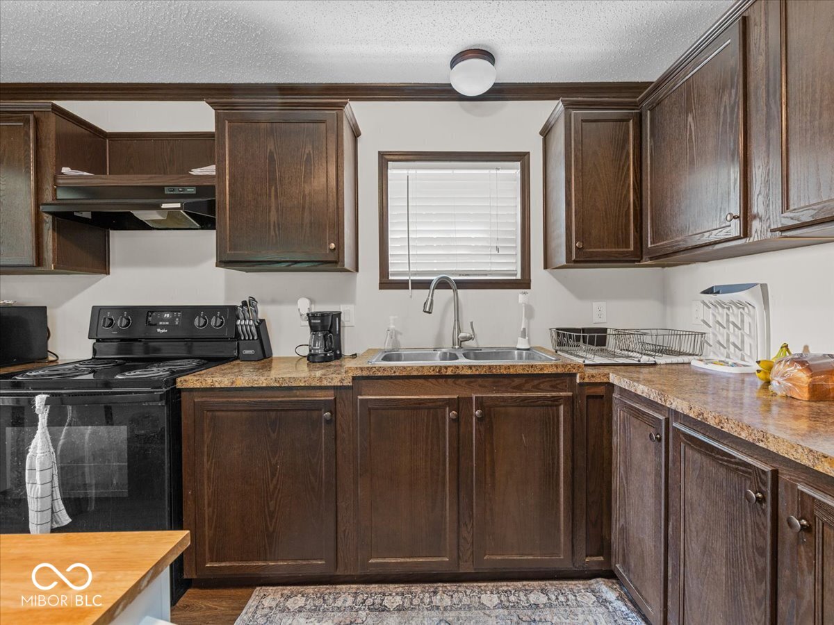 19230 Stacy Road Metamora, IN 47030 - Photo 10 of 24 Gallery Image 10