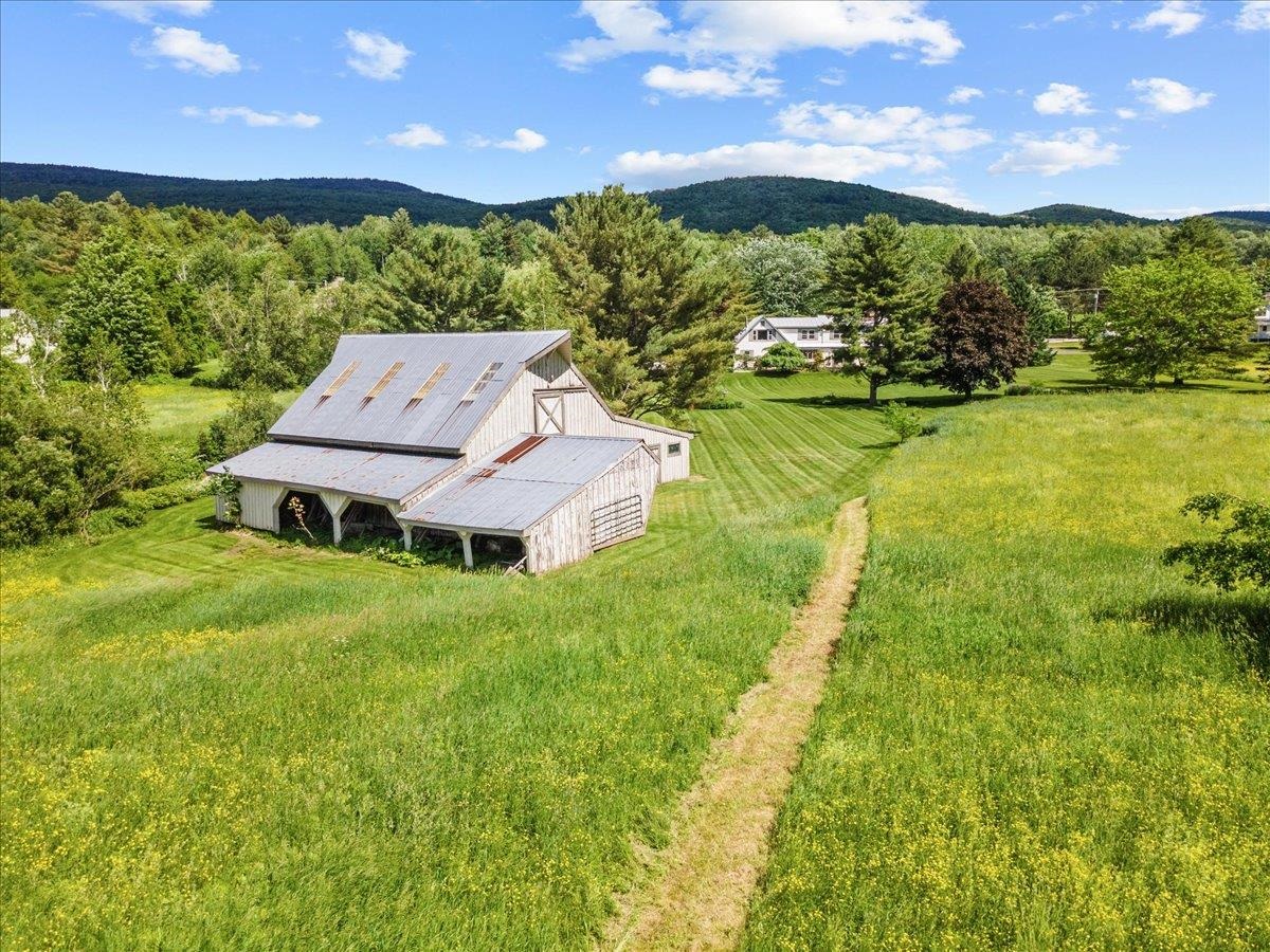 4830 East Warren Road Warren, VT 05674 - Photo 11 of 40