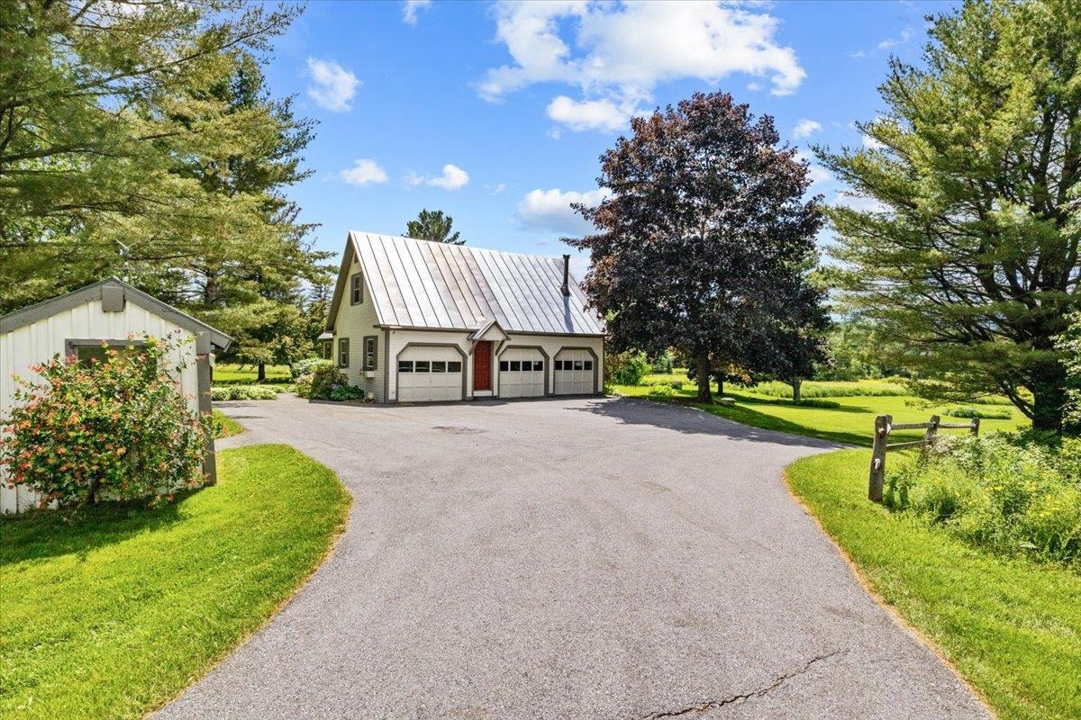 4830 East Warren Road Warren, VT 05674 - Photo 2 of 40