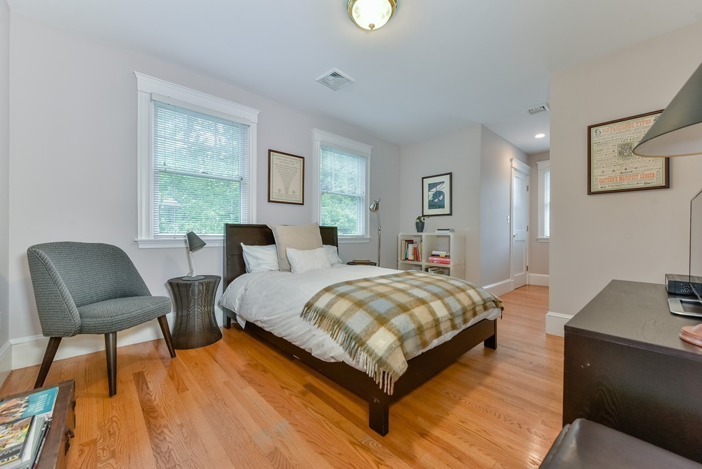 163 Moffat Road Newton, MA 02468 - Photo 21 of 28