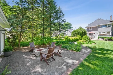 $1,759,000 | 1001 Lake Avenue, Wilmette, IL 60091