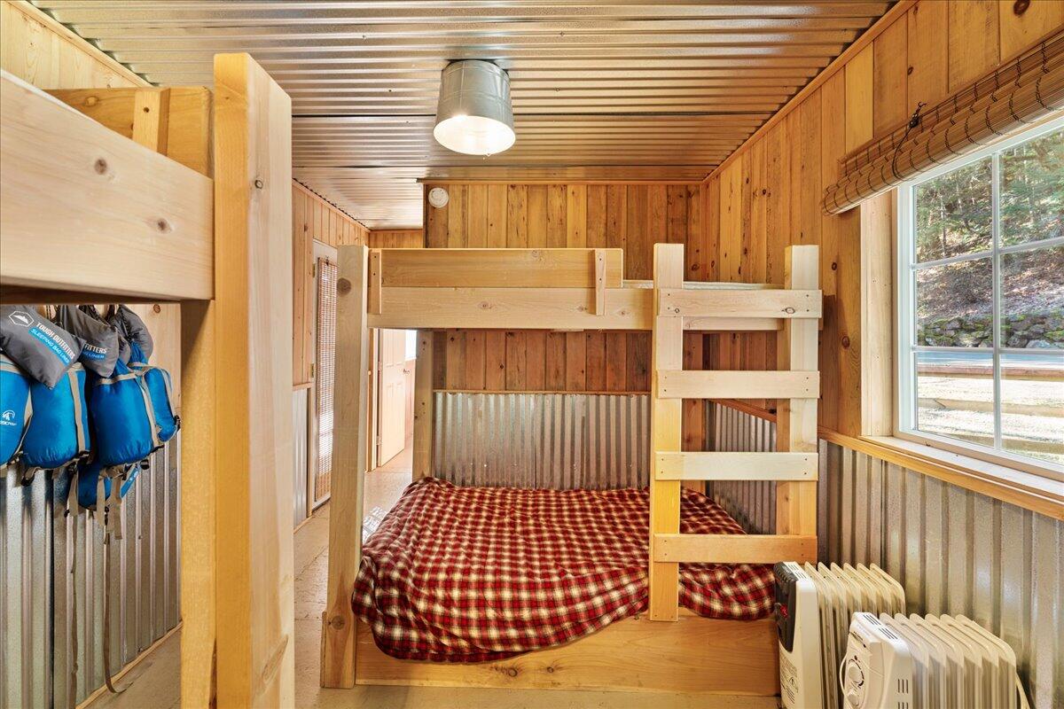 9972 Elk Creek Road Prospect, OR 97536 - Photo 30 of 46 Bunkhouse