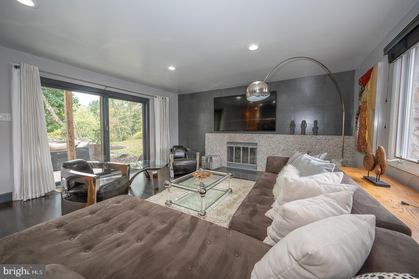 765 Panorama Road Villanova, PA 19085 - Photo 6 of 37