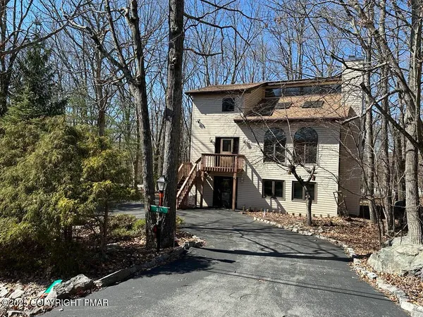 $310,000 | 329 Hyland Drive, East Stroudsburg, PA 18301