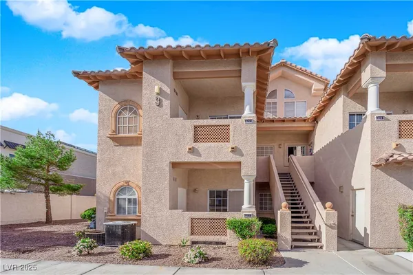 $299,999 | 2925 Wigwam Parkway, Unit 312, Henderson, NV 89074