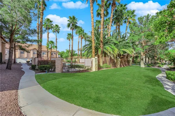 $299,999 | 2925 Wigwam Parkway, Unit 312, Henderson, NV 89074