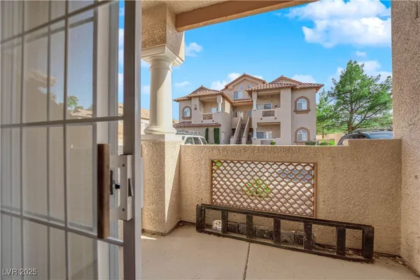 $299,999 | 2925 Wigwam Parkway, Unit 312, Henderson, NV 89074