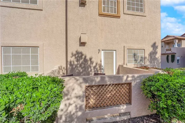 $299,999 | 2925 Wigwam Parkway, Unit 312, Henderson, NV 89074