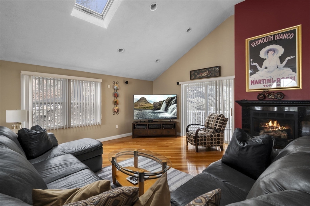 353 Main Street Saugus, MA 01906 - Photo 17 of 42 Gallery Image 17