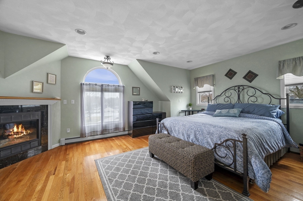 353 Main Street Saugus, MA 01906 - Photo 29 of 42 Gallery Image 29