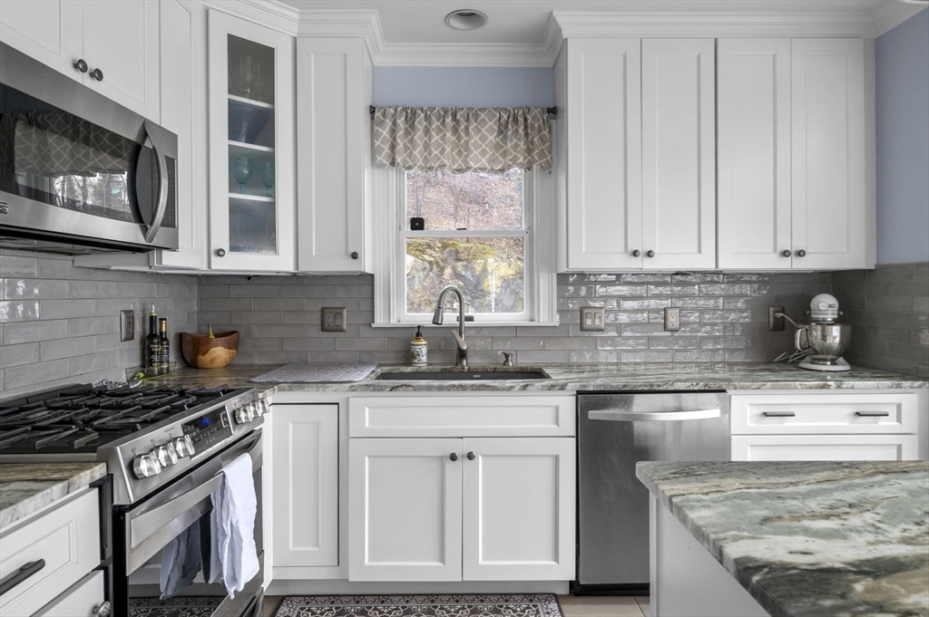 353 Main Street Saugus, MA 01906 - Photo 9 of 42 Gallery Image 9