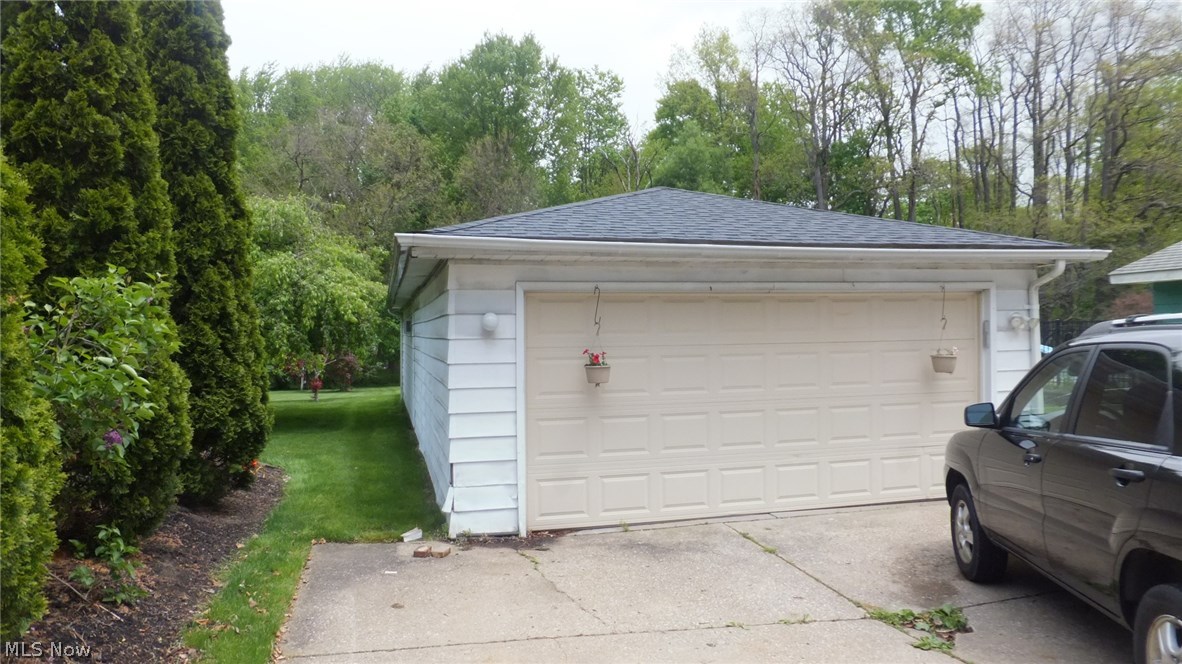 26926 Butternut Ridge Road North Olmsted, OH 44070 - Photo 6 of 21 Gallery Image 6