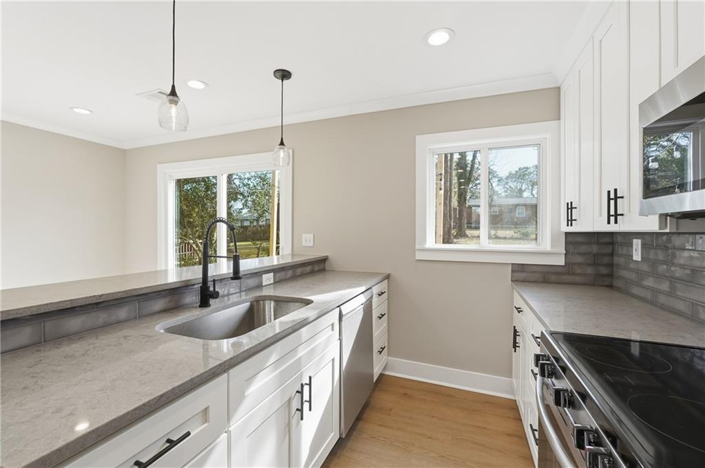 3235 Bluebird Lane Decatur, GA 30032 - Photo 6 of 41