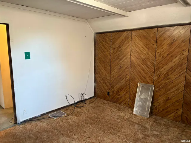 $36,900 | 1410 South Cherry Street, Centralia, IL 62801