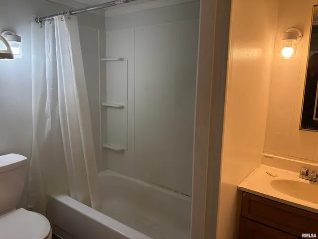 $36,900 | 1410 South Cherry Street, Centralia, IL 62801