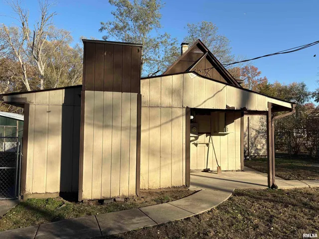 $36,900 | 1410 South Cherry Street, Centralia, IL 62801