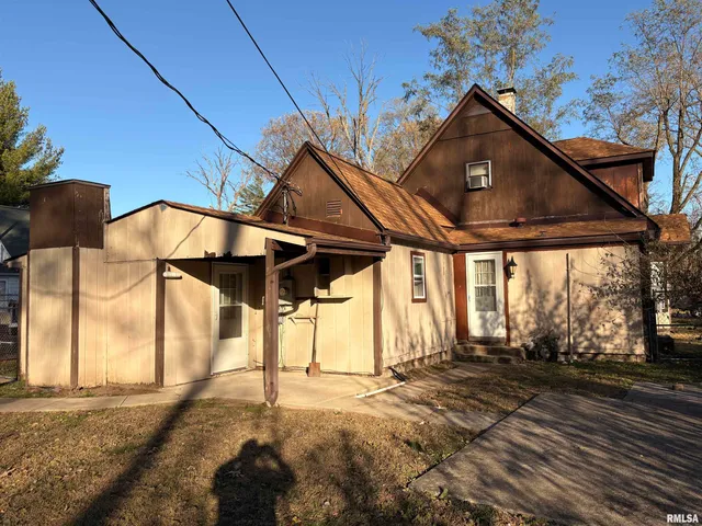 $36,900 | 1410 South Cherry Street, Centralia, IL 62801