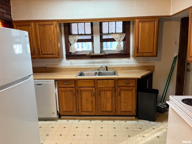 $36,900 | 1410 South Cherry Street, Centralia, IL 62801