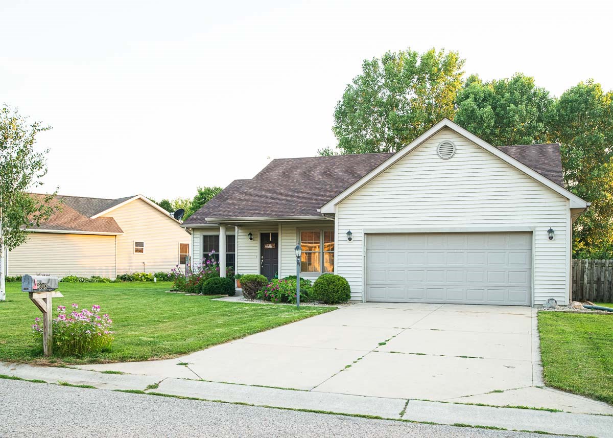 68943 Red Cedar Road New Paris, IN 46553 - Photo 2 of 28 Gallery Image 2