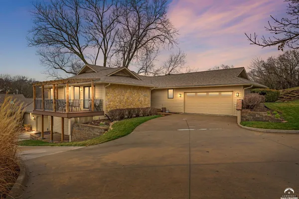 $434,900 | 2009 Crossgate Drive, Lawrence, KS 66047