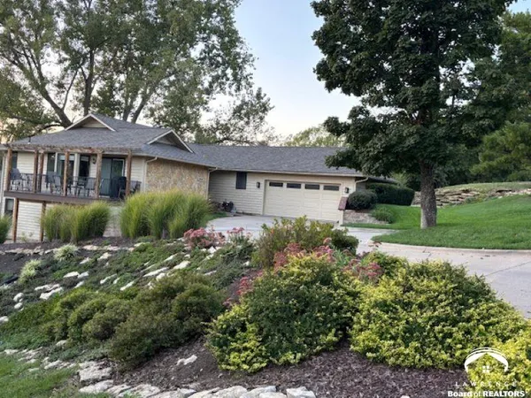 $434,900 | 2009 Crossgate Drive, Lawrence, KS 66047