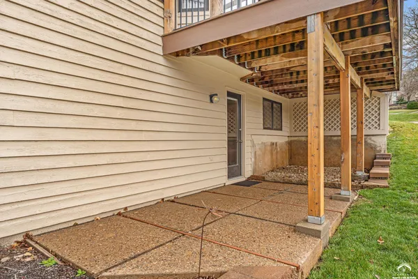 $434,900 | 2009 Crossgate Drive, Lawrence, KS 66047