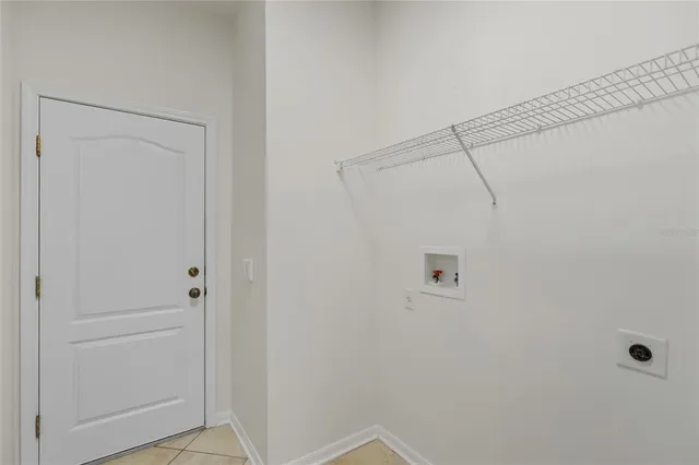 a view of a pathway with a house