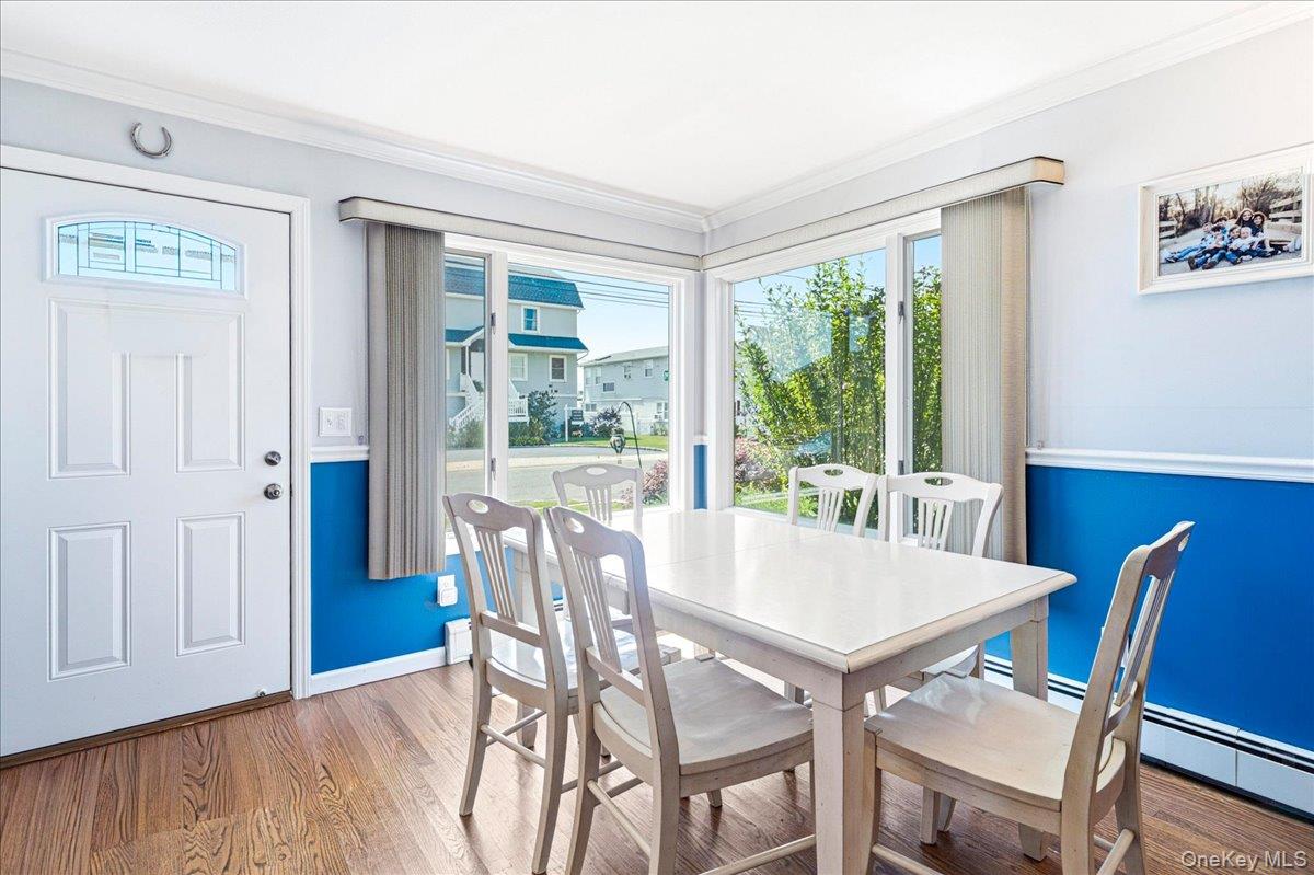 29 Milton Road Babylon, NY 11702 - Photo 4 of 25 Gallery Image 4