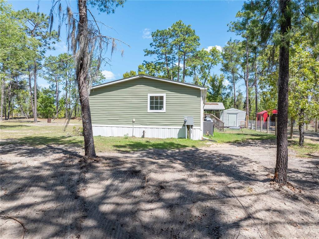 221 Magnolia Road Hawthorne, FL 32640 - Photo 32 of 41